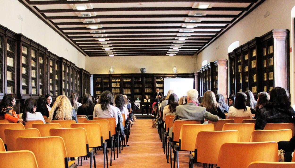 meeting of an association doing a storytelling exercise